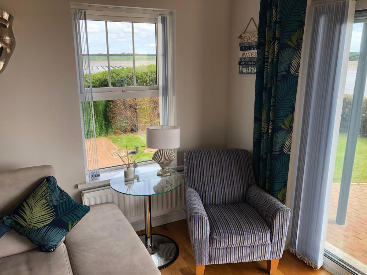 Immaculate 3-Bed Apartment In Dundrum Co Down Extérieur photo