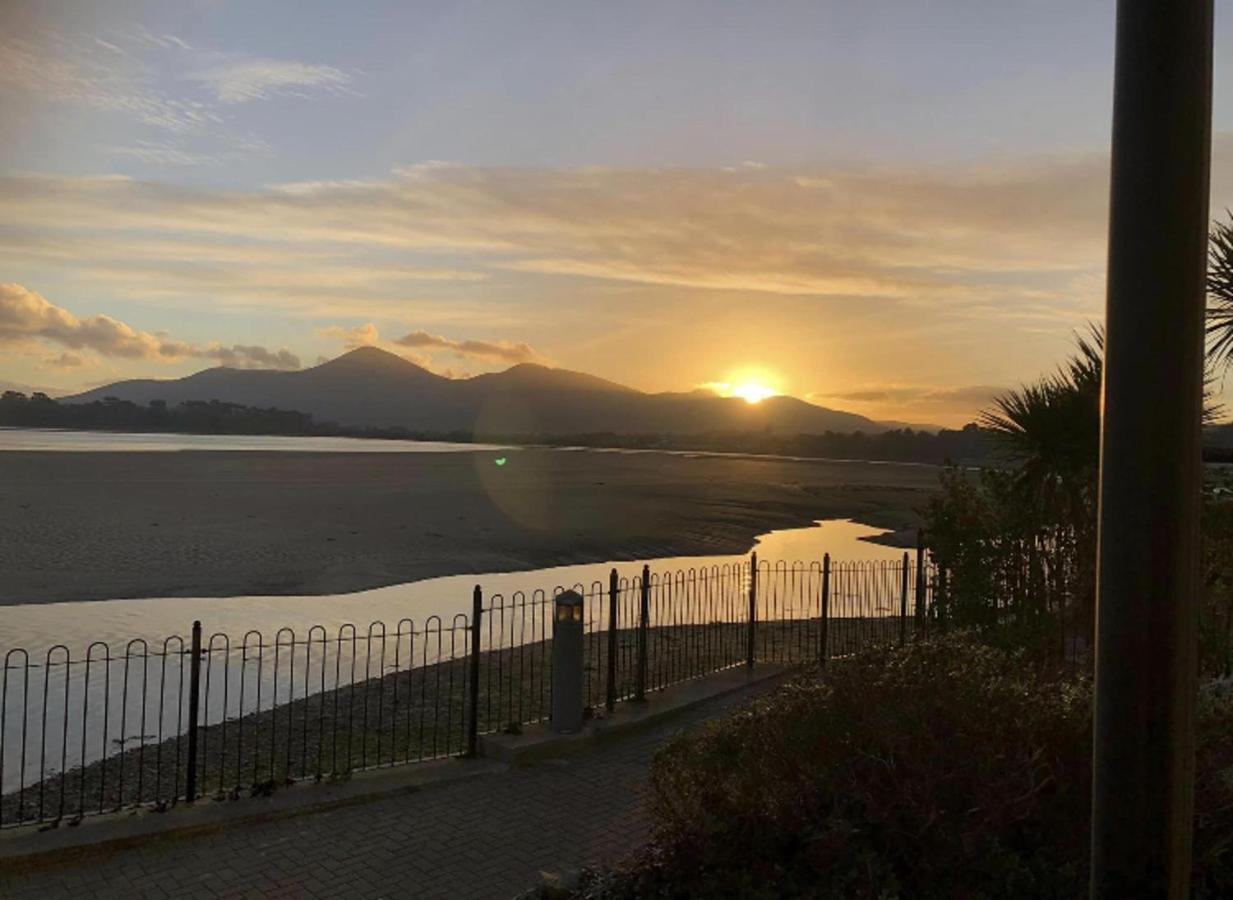 Immaculate 3-Bed Apartment In Dundrum Co Down Extérieur photo