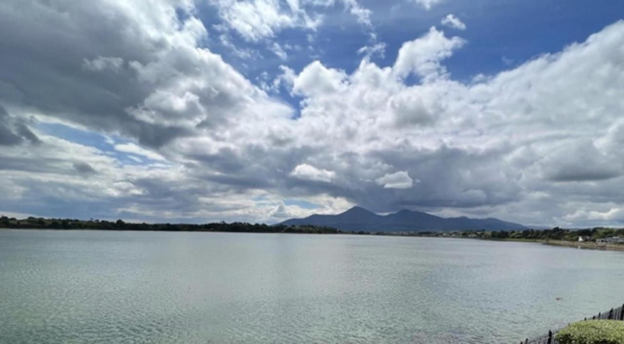 Immaculate 3-Bed Apartment In Dundrum Co Down Extérieur photo