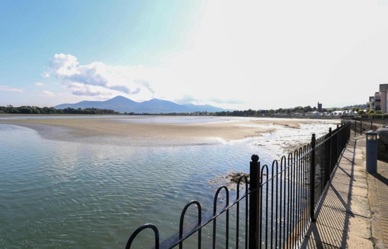 Immaculate 3-Bed Apartment In Dundrum Co Down Extérieur photo